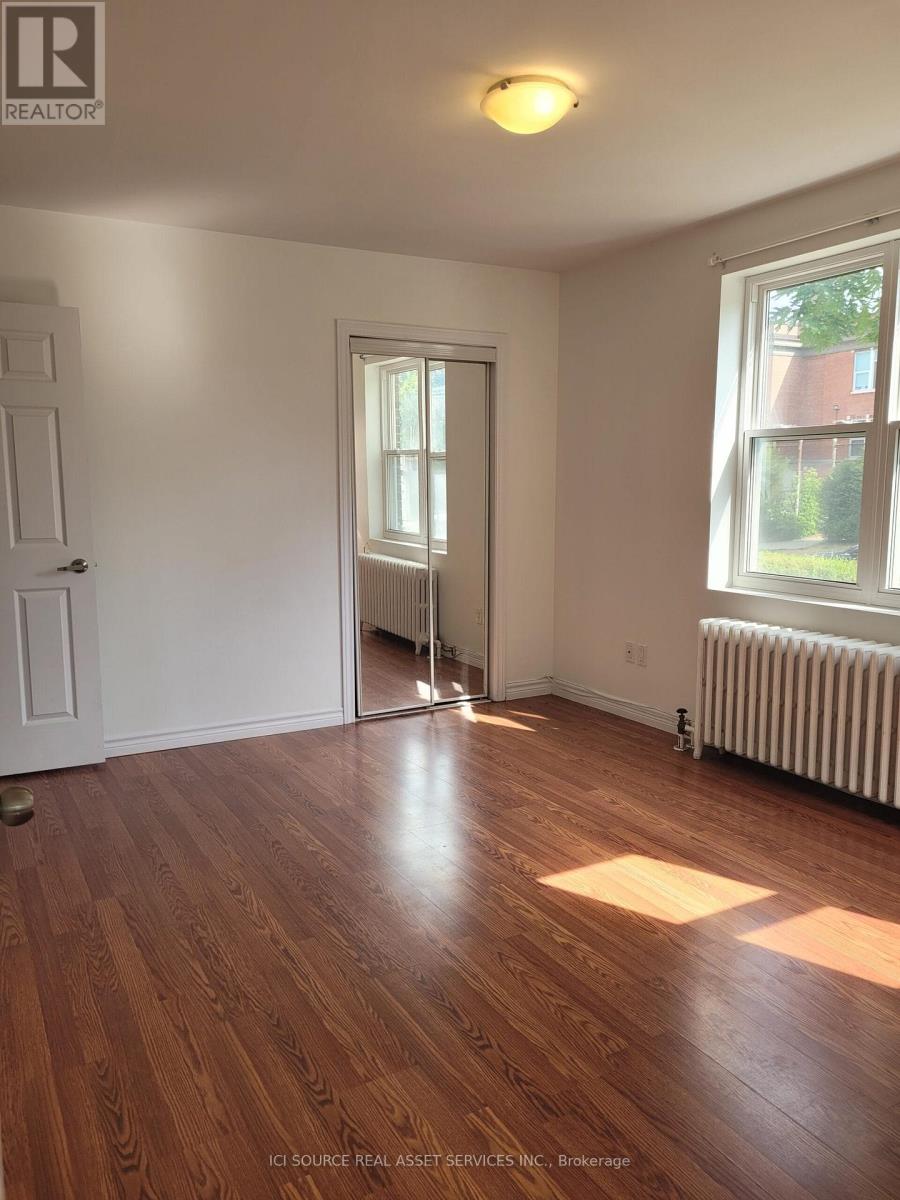 1 - 44 Bartonville Avenue W, Toronto, Ontario  M6M 2B5 - Photo 7 - W12790506