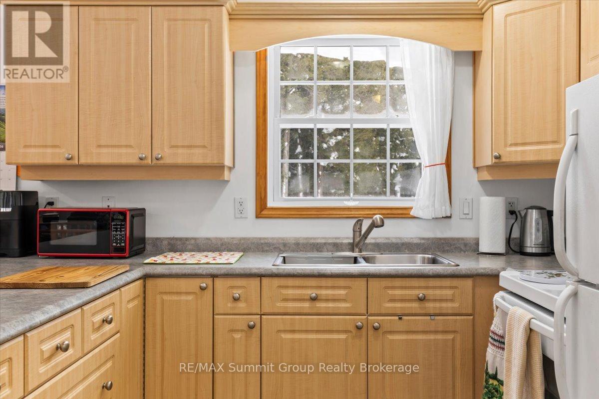 625548 16b Side Road, Grey Highlands, Ontario  N0C 1H0 - Photo 13 - X12790574