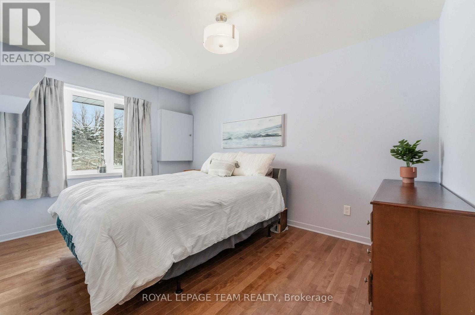 3322 Elizabeth Street, Ottawa, Ontario  K0A 2W0 - Photo 15 - X12784322