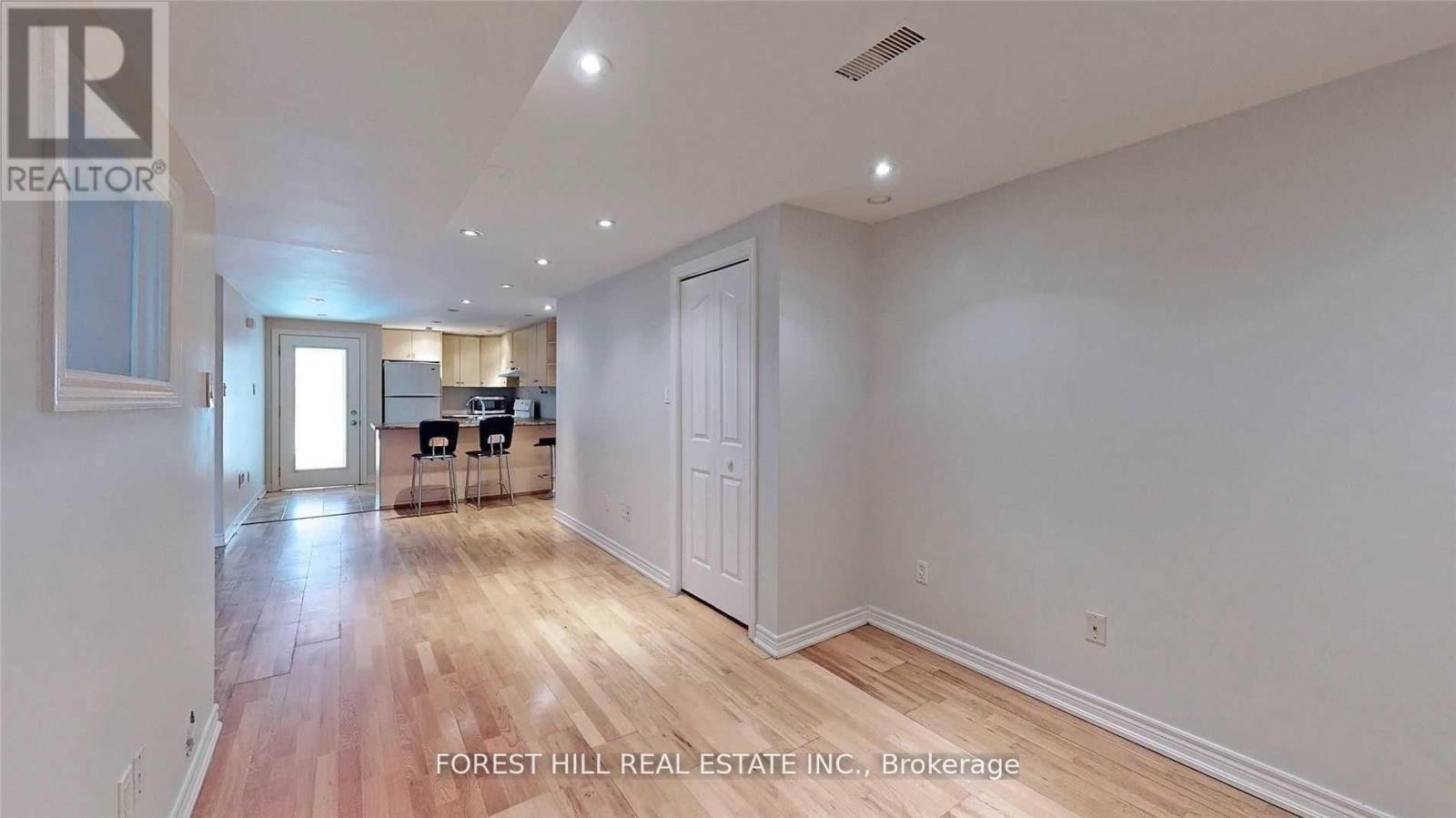 Lower - 41 Gladstone Avenue, Toronto, Ontario  M6K 3K7 - Photo 7 - C12790578