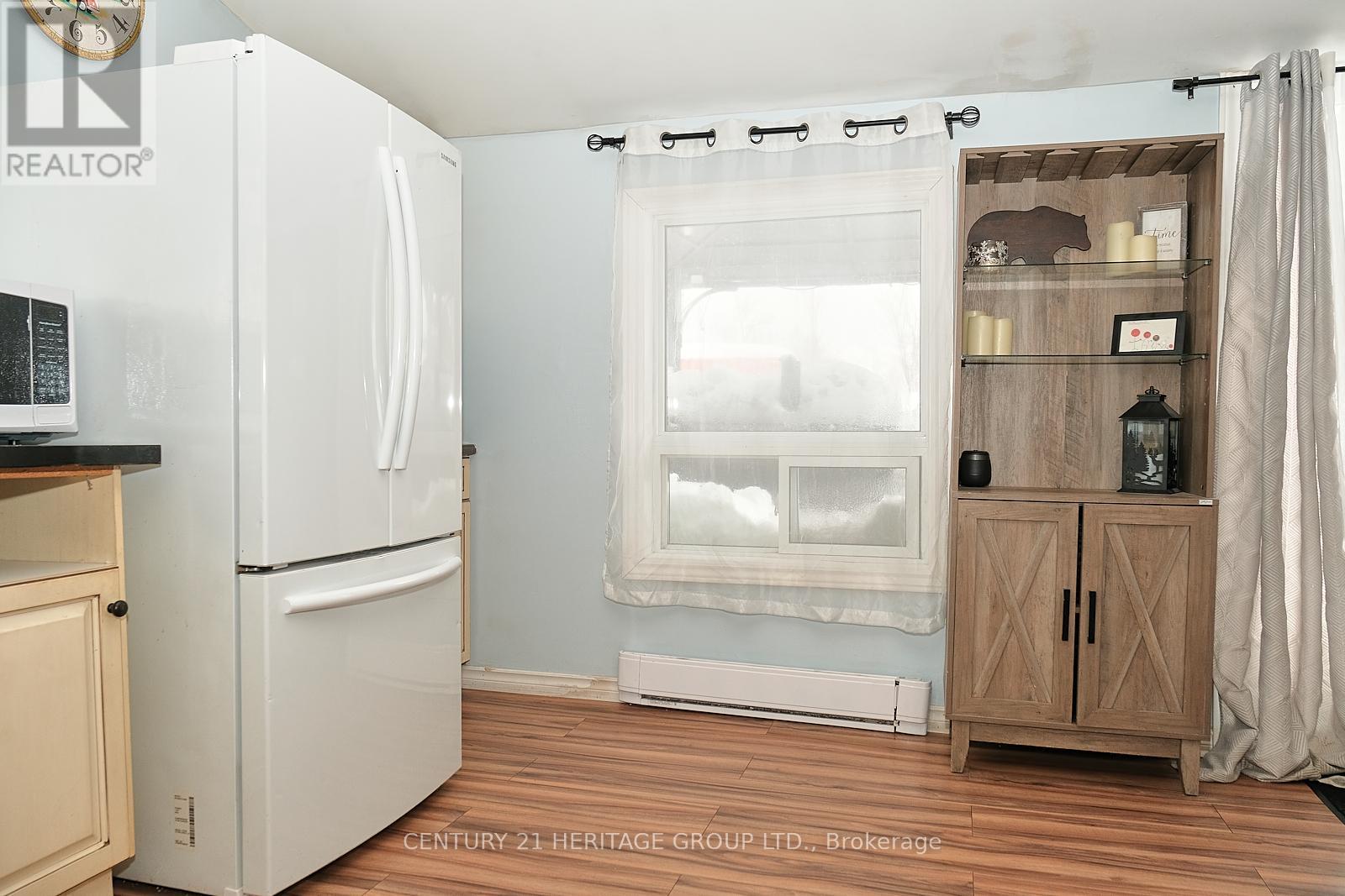 1945 Penetanguishene Road, Oro-Medonte, Ontario  L4M 4Y8 - Photo 19 - S12790518