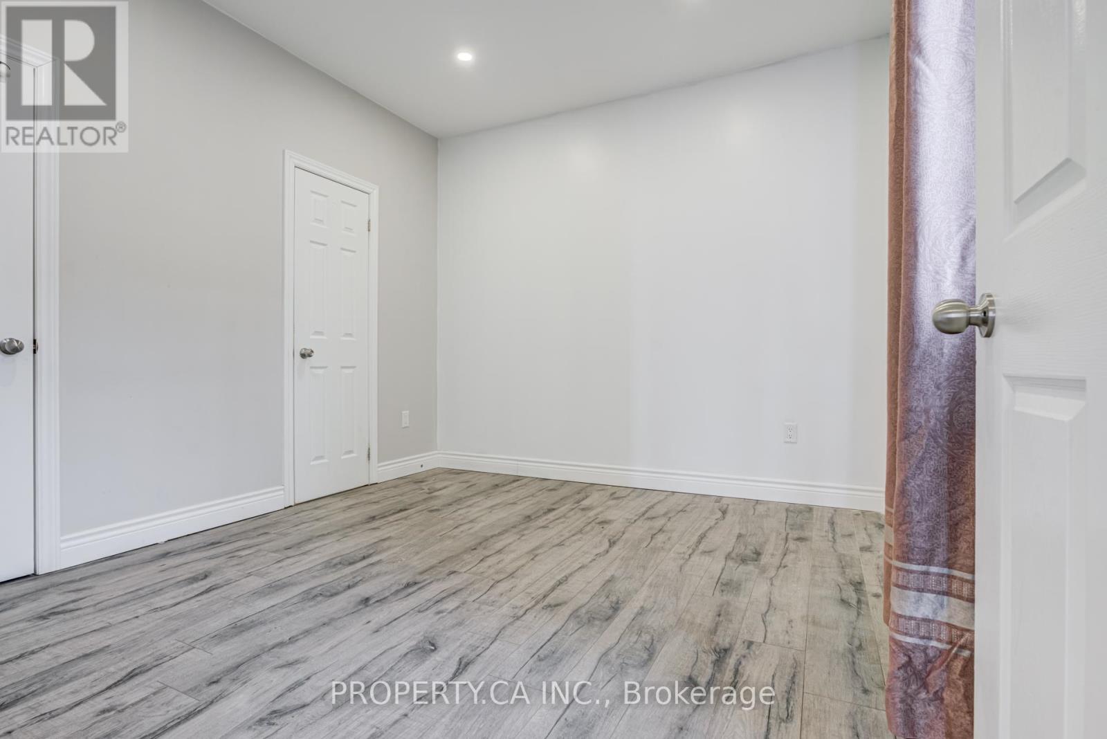 287 St John's Road, Toronto, Ontario  M6P 1V3 - Photo 13 - W12790530