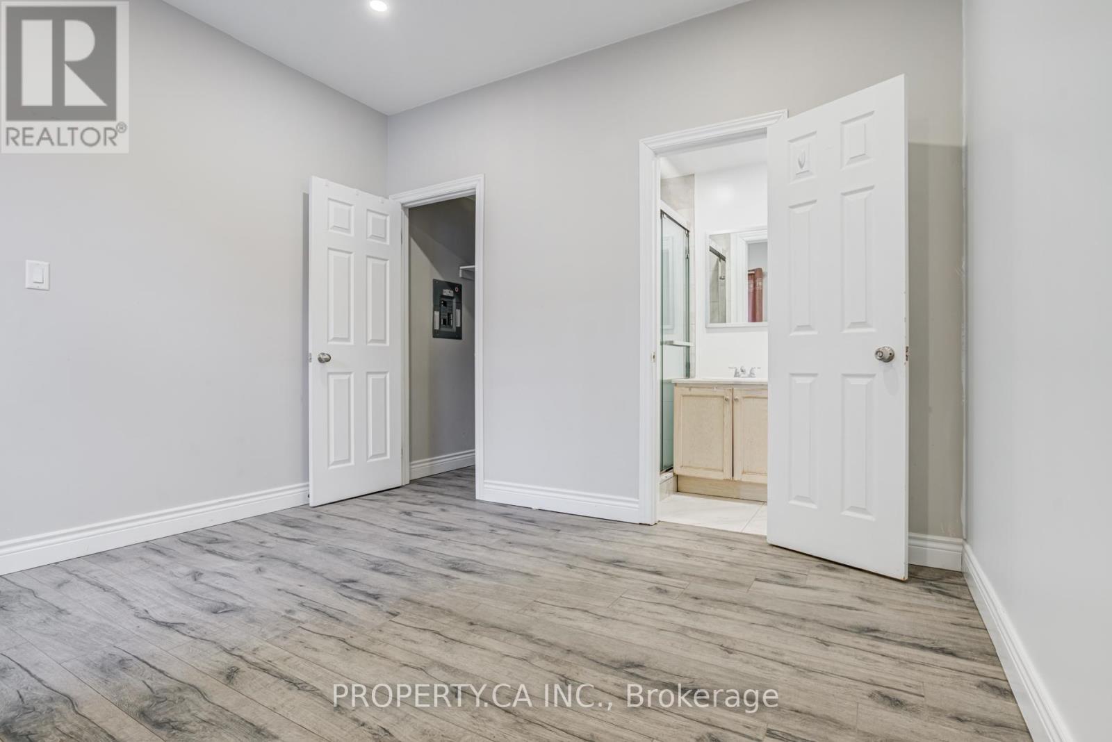 287 St John's Road, Toronto, Ontario  M6P 1V3 - Photo 15 - W12790530