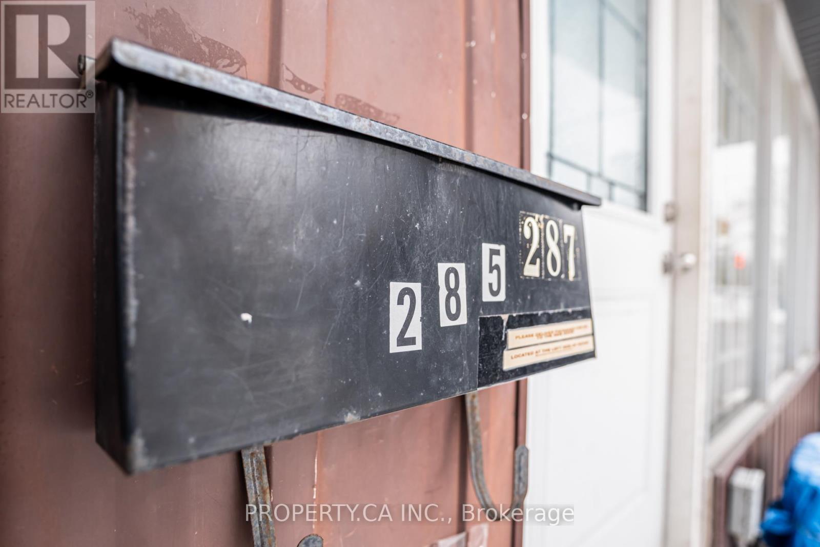 287 St John's Road, Toronto, Ontario  M6P 1V3 - Photo 5 - W12790530