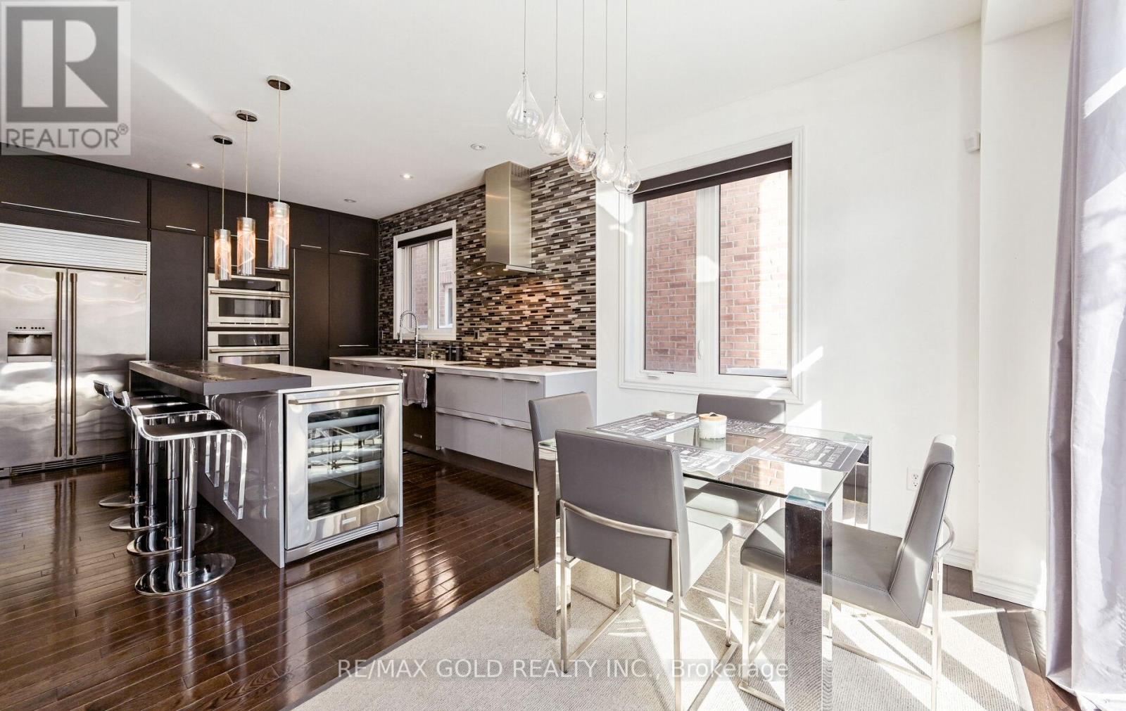 59 Kalmia Road, Brampton, Ontario  L6X 3B3 - Photo 12 - W12790540