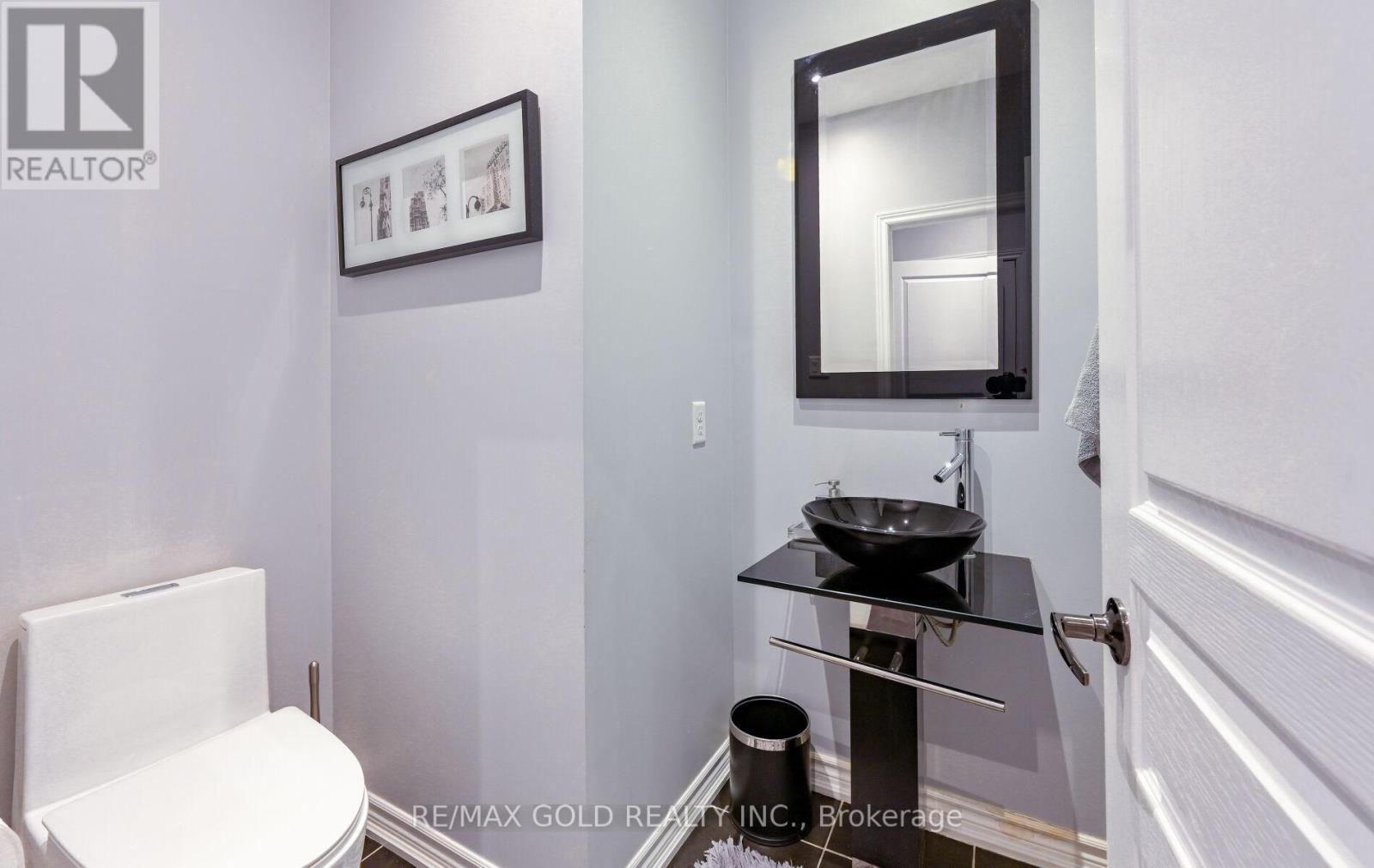 59 Kalmia Road, Brampton, Ontario  L6X 3B3 - Photo 19 - W12790540