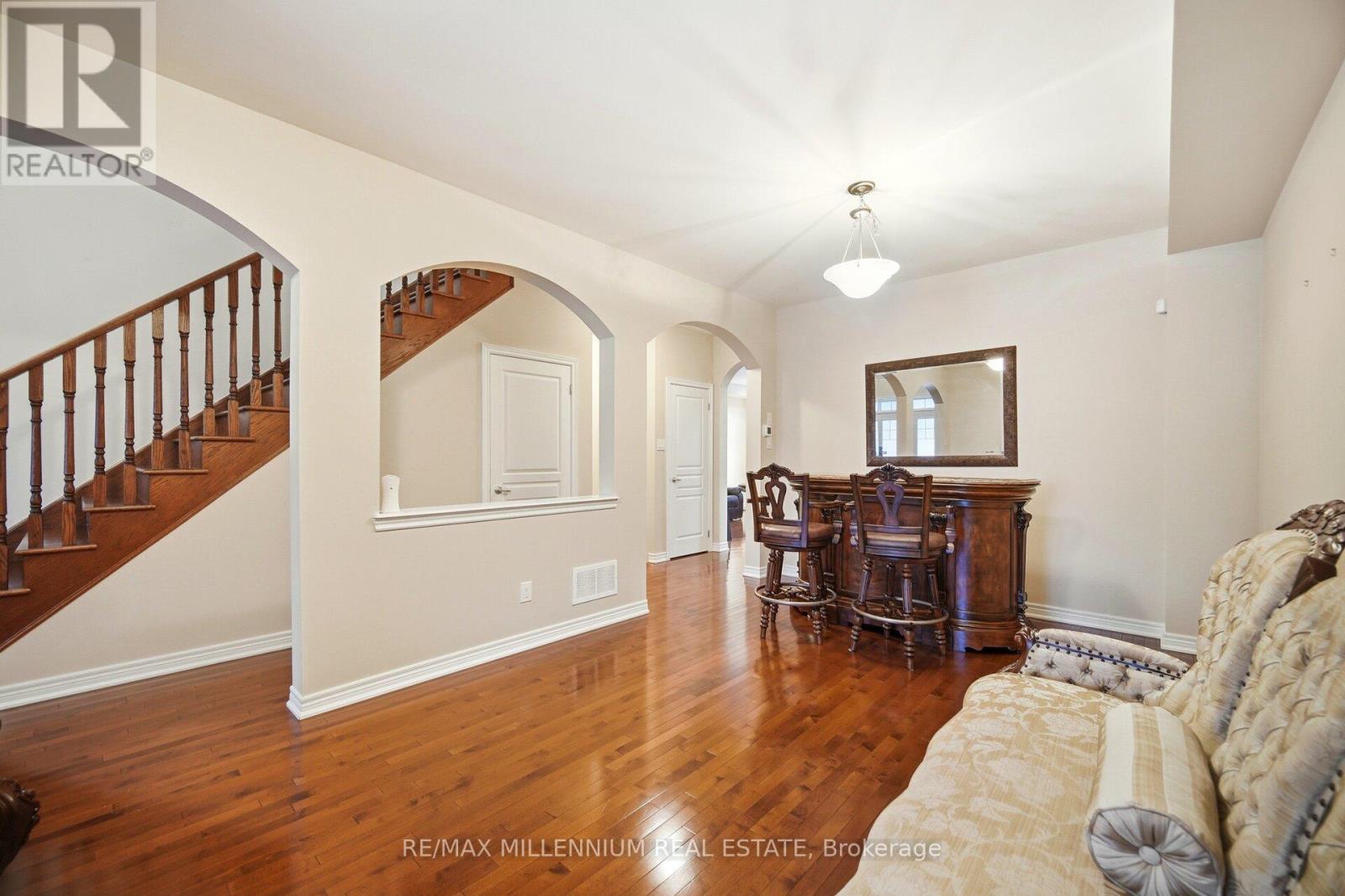 116 Naperton Drive, Brampton, Ontario  L6R 3N5 - Photo 10 - W12790552