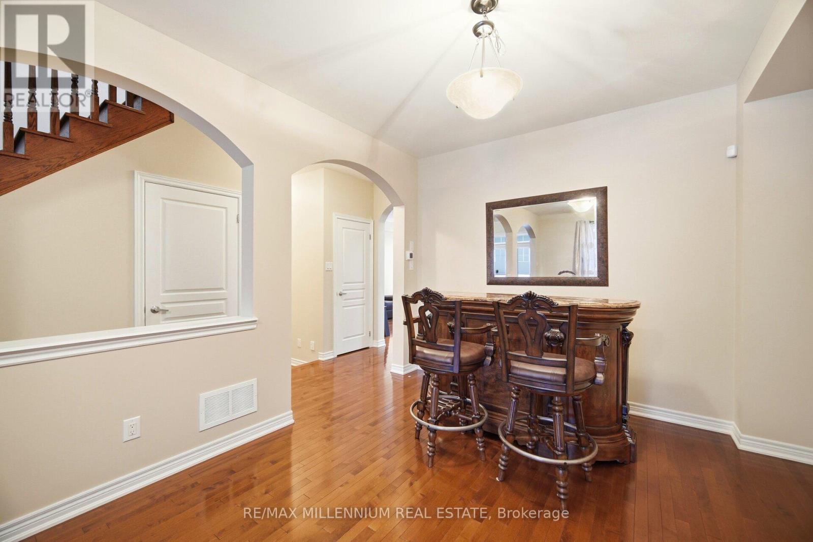 116 Naperton Drive, Brampton, Ontario  L6R 3N5 - Photo 13 - W12790552