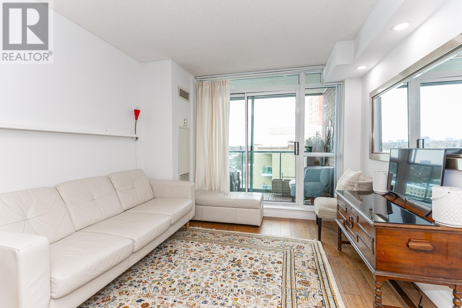 1005 - 15 Michael Power Place, Toronto, Ontario  M9A 5G4 - Photo 20 - W12790564