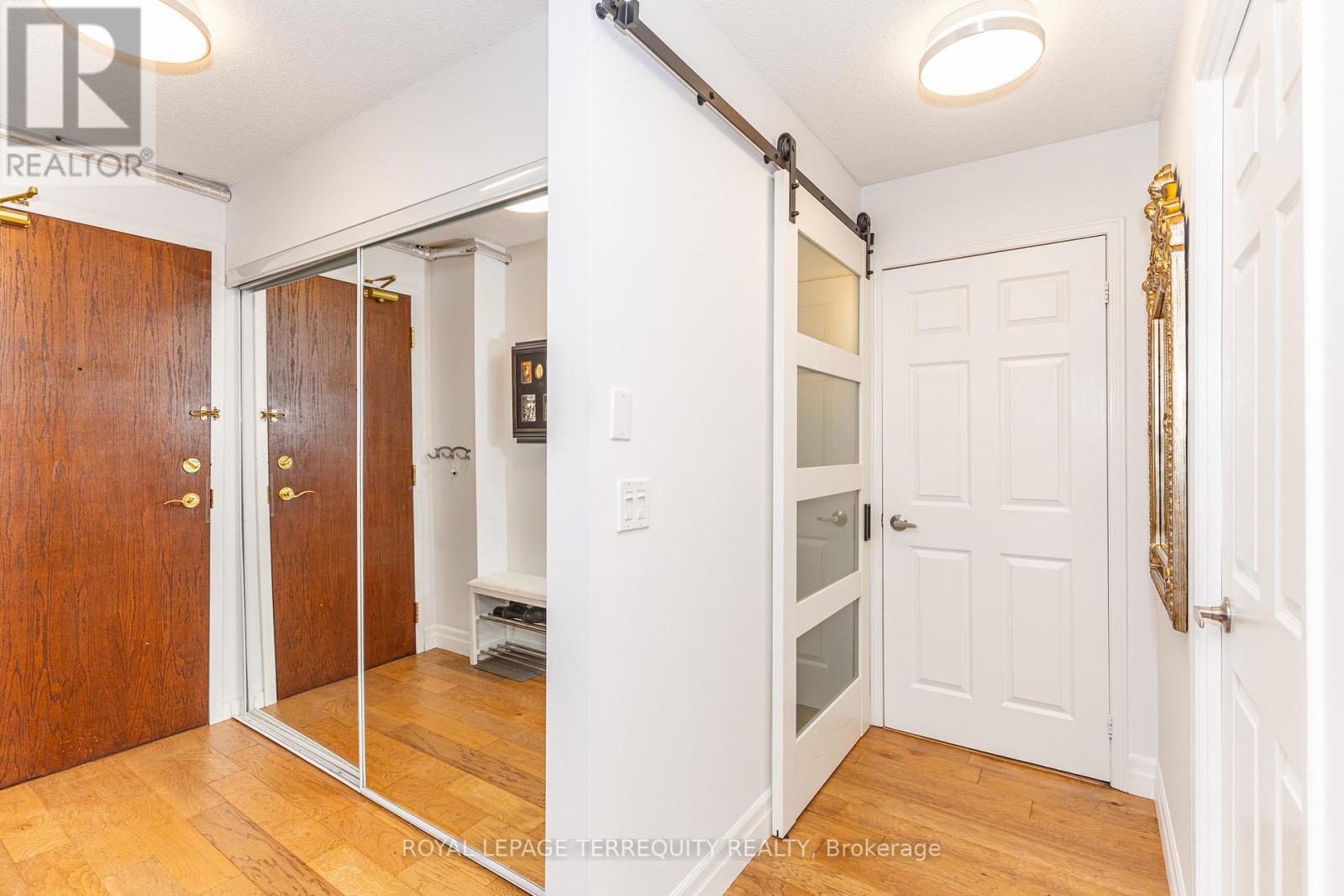 1005 - 15 Michael Power Place, Toronto, Ontario  M9A 5G4 - Photo 21 - W12790564