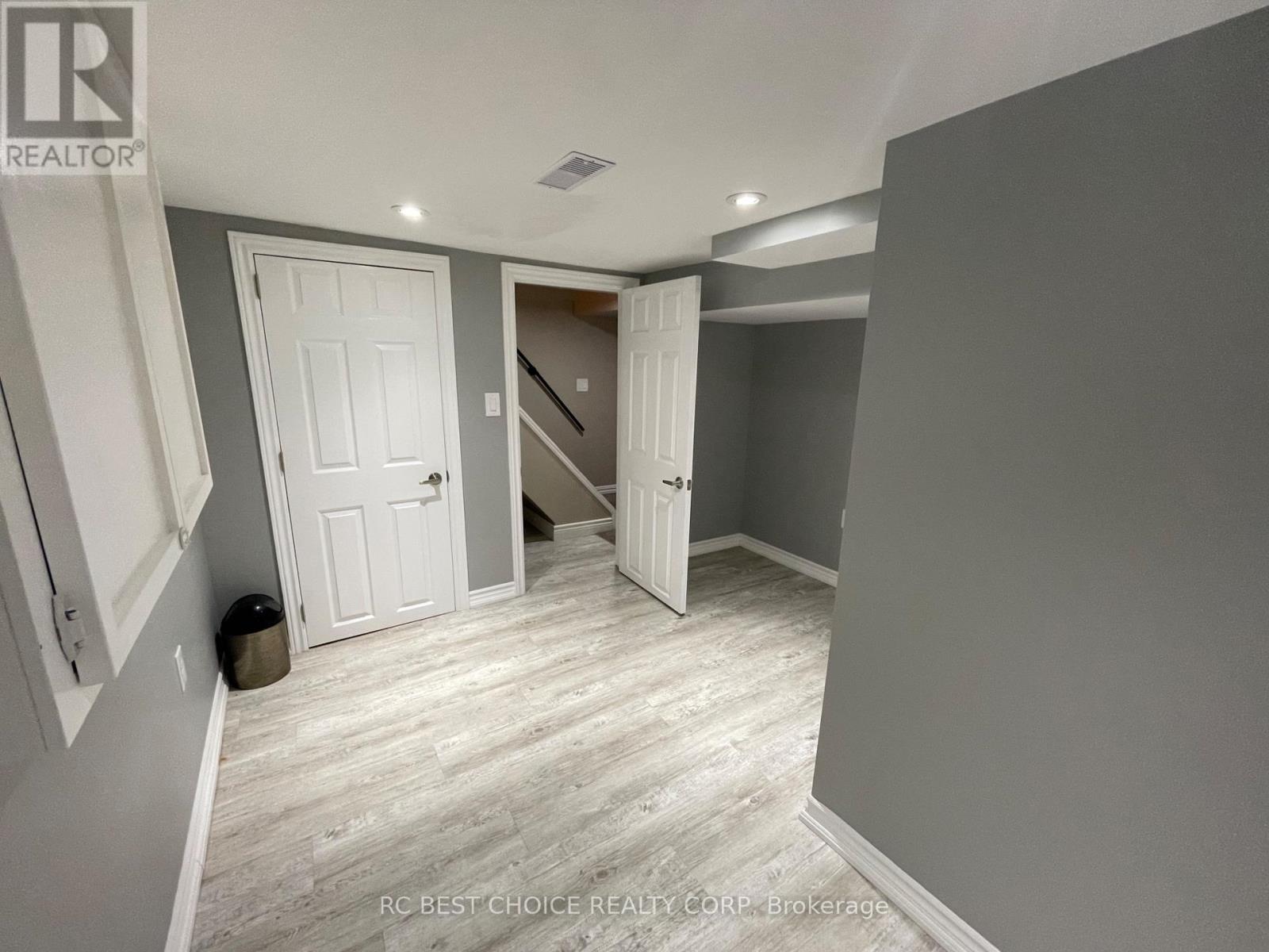 Lower (Basement) - 345 Hawkridge Avenue, Hamilton, Ontario  L9C 3L3 - Photo 9 - X12790522