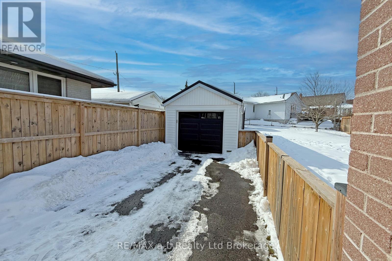 813 Wilton Crescent, Woodstock, Ontario  N4S 7H4 - Photo 36 - X12790606