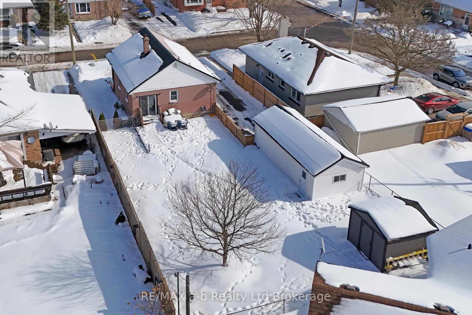 813 Wilton Crescent, Woodstock, Ontario  N4S 7H4 - Photo 41 - X12790606