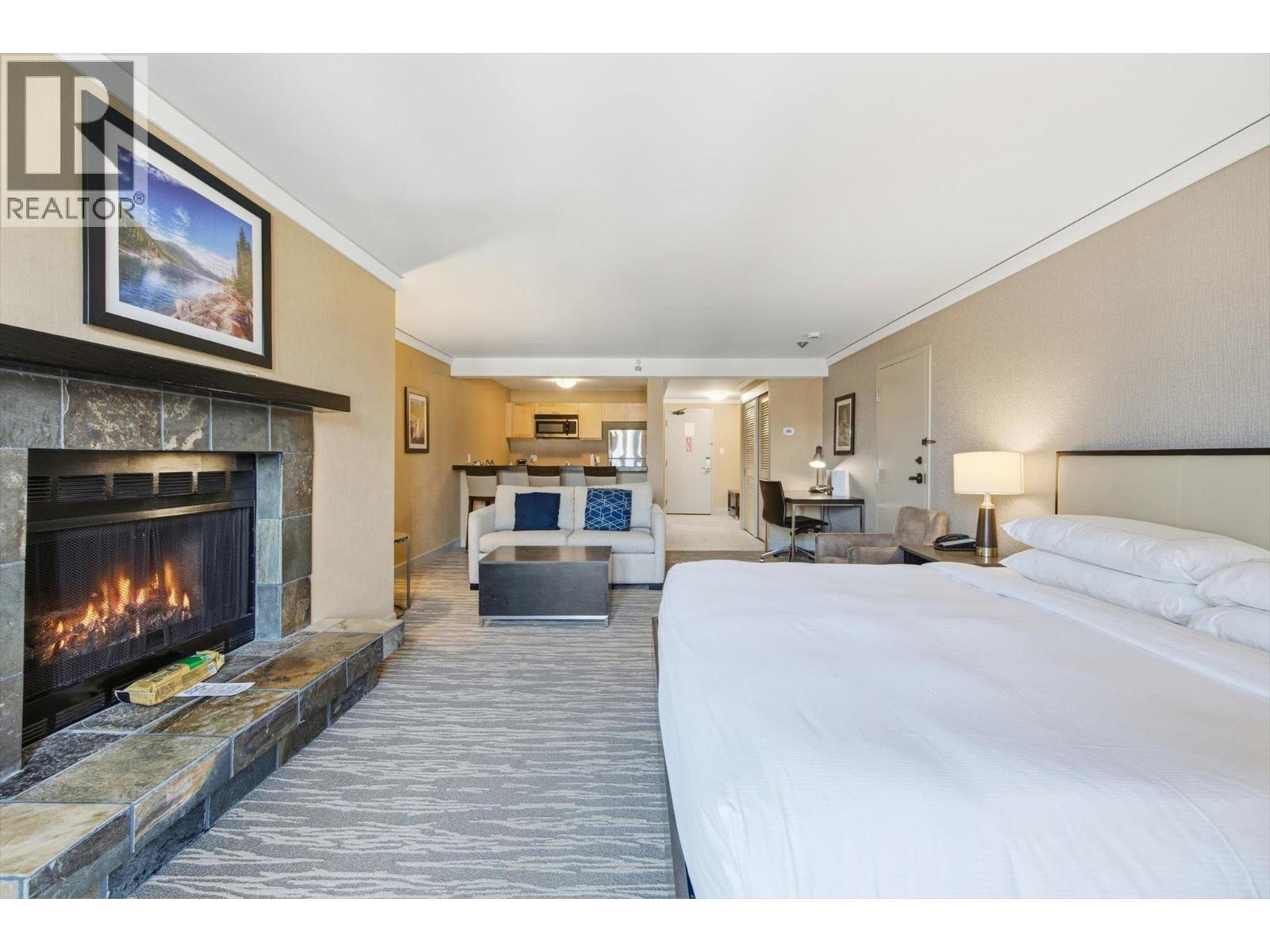 709/711 4050 Whistler Way, Whistler, British Columbia  V8E 1H9 - Photo 18 - R3090065