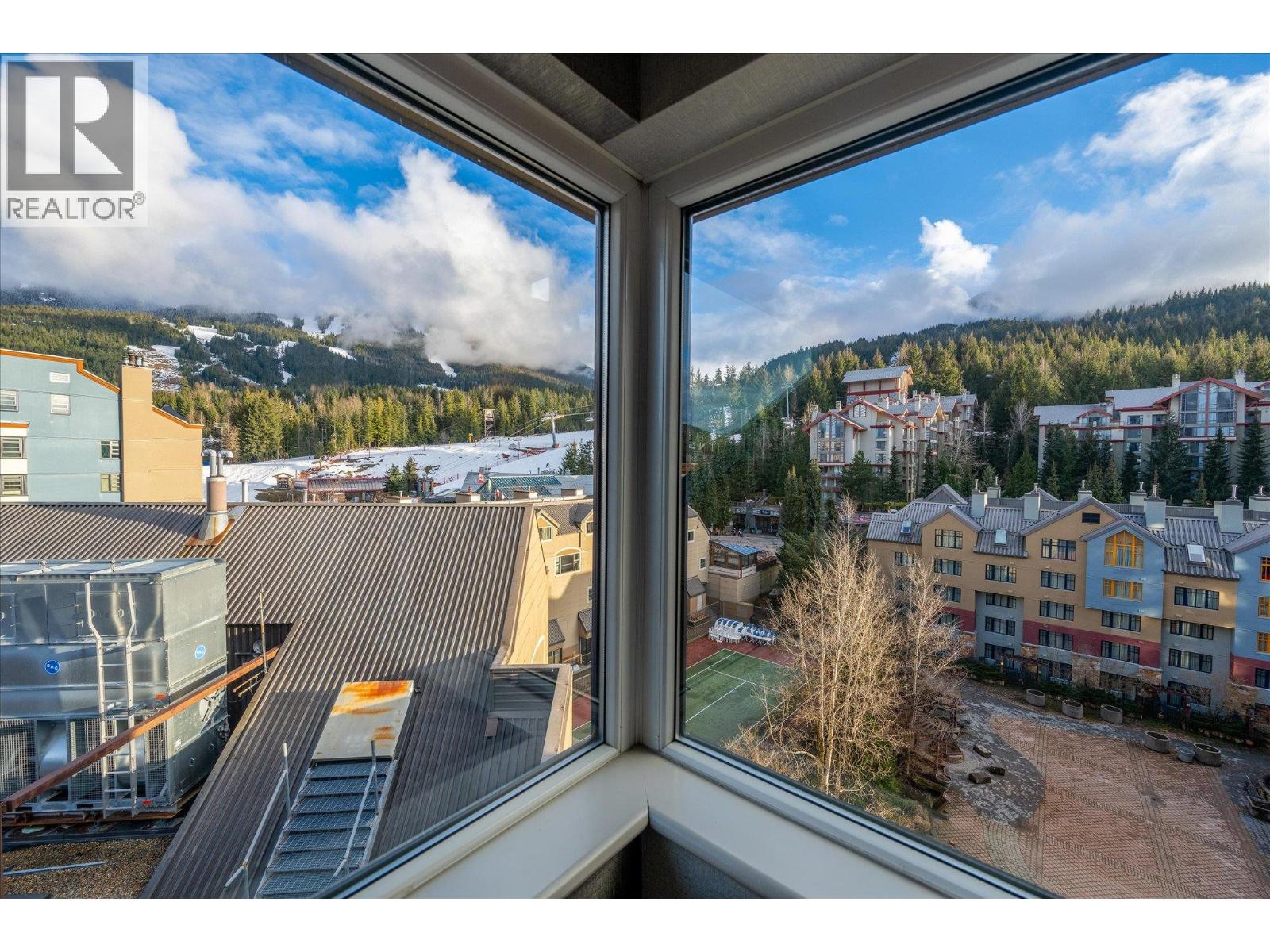 709/711 4050 Whistler Way, Whistler, British Columbia  V8E 1H9 - Photo 34 - R3090065