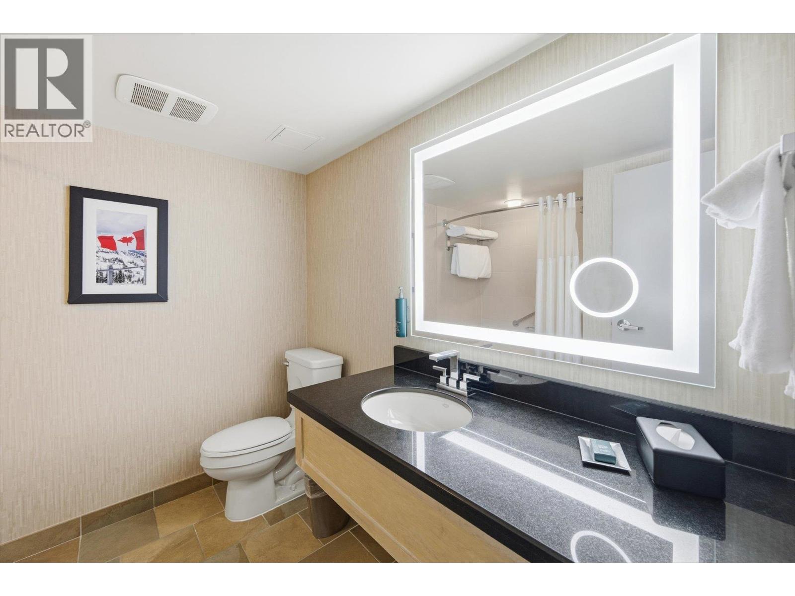 709/711 4050 Whistler Way, Whistler, British Columbia  V8E 1H9 - Photo 9 - R3090065