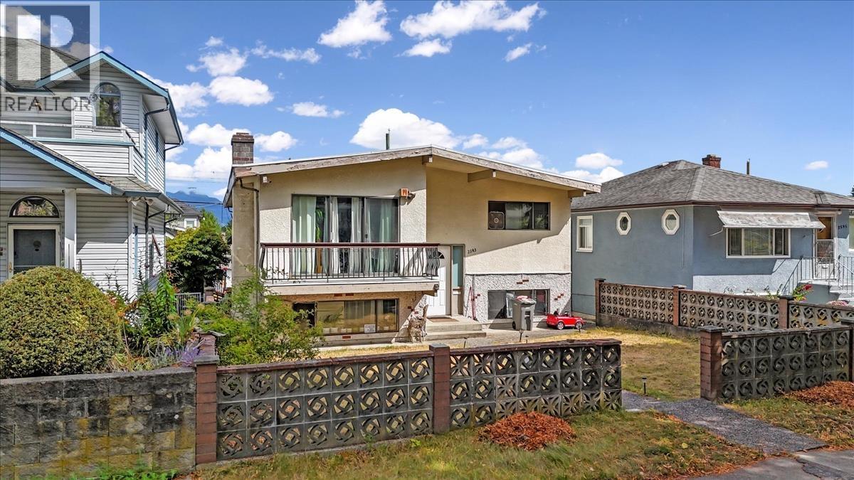 2593 E 25TH AVENUE, Vancouver, British Columbia