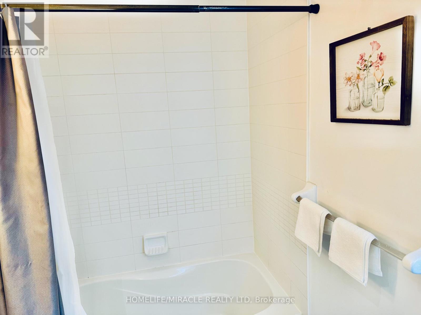 1905 - 120 Homewood Avenue, Toronto, Ontario  M4Y 2J3 - Photo 13 - C12790584