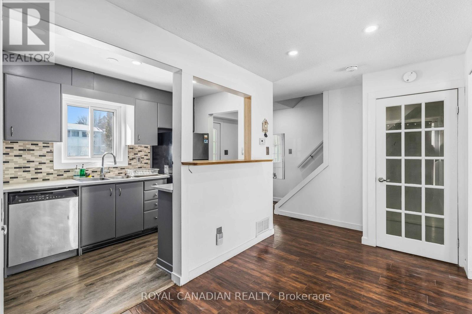 9 Horatio Court, Brampton, Ontario  L6S 1X8 - Photo 13 - W12790608