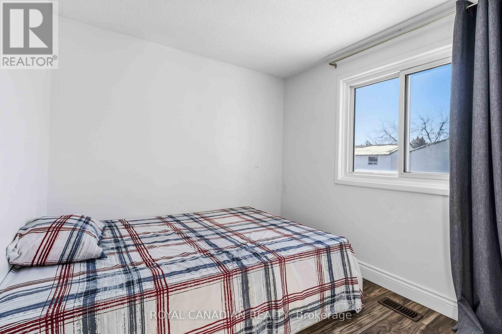 9 Horatio Court, Brampton, Ontario  L6S 1X8 - Photo 34 - W12790608