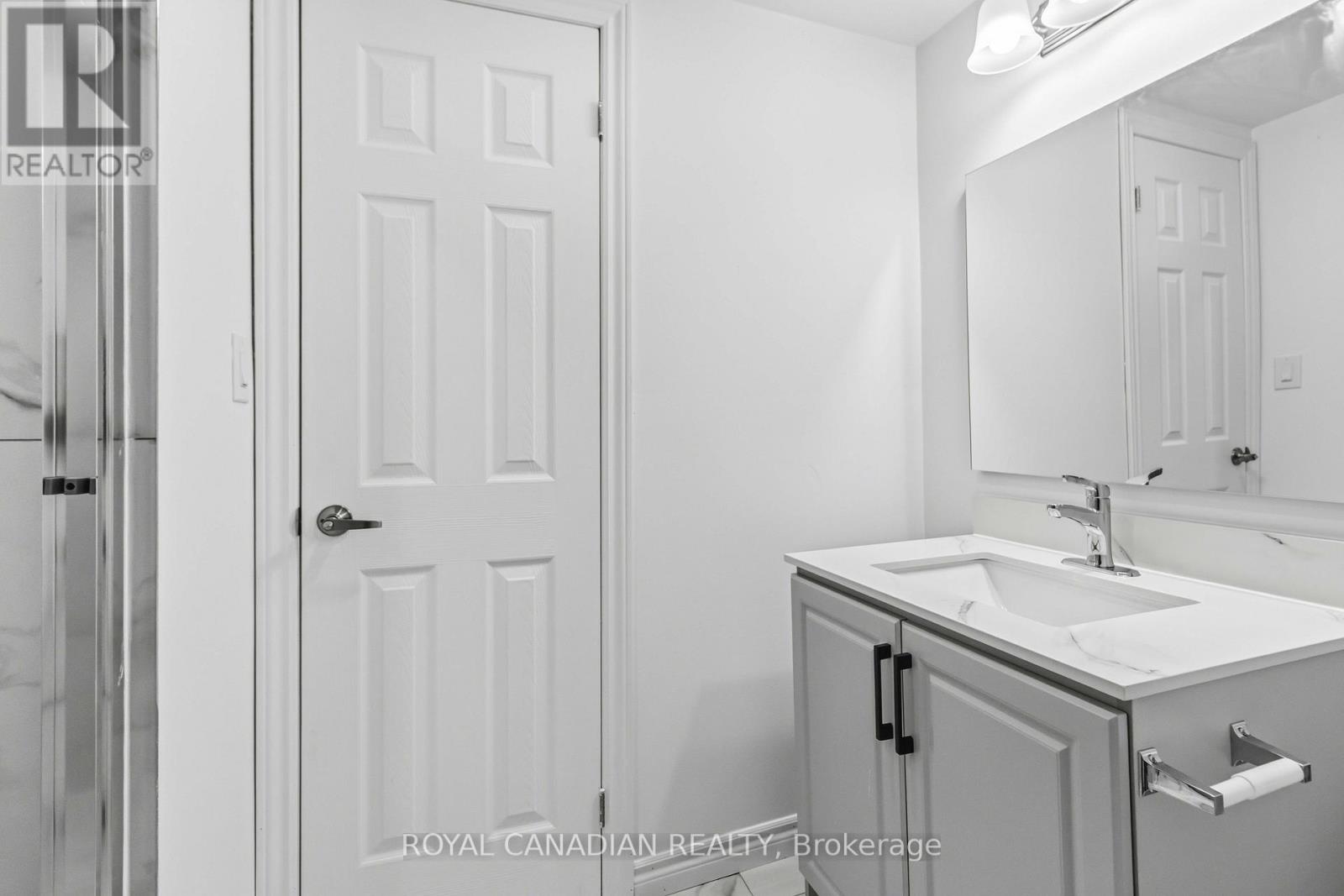 9 Horatio Court, Brampton, Ontario  L6S 1X8 - Photo 36 - W12790608