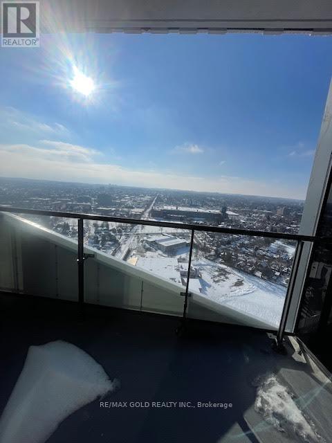 3105 - 25 Wellington Street S, Kitchener, Ontario  N2G 0G5 - Photo 2 - X12790586