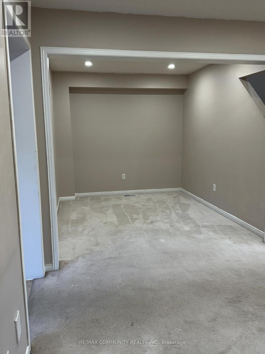 Main - 36 Foothill Street, Whitby, Ontario  L1R 2V6 - Photo 7 - E12790520