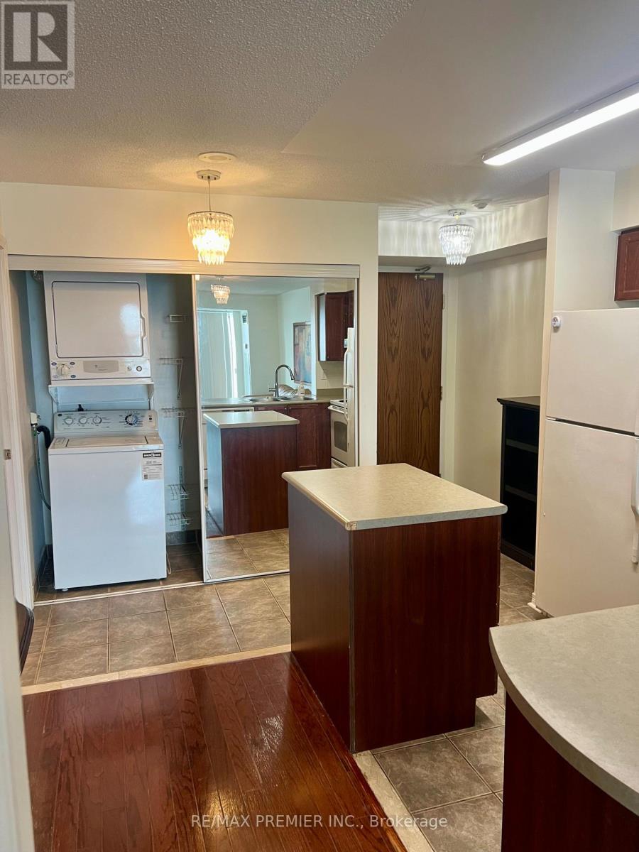 307 - 11 Oneida Crescent, Richmond Hill, Ontario  L4B 0A1 - Photo 6 - N12679778