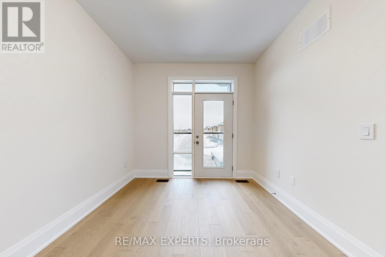 50 Schmeltzer Crescent, Richmond Hill, Ontario  L4E 1K9 - Photo 38 - N12790632