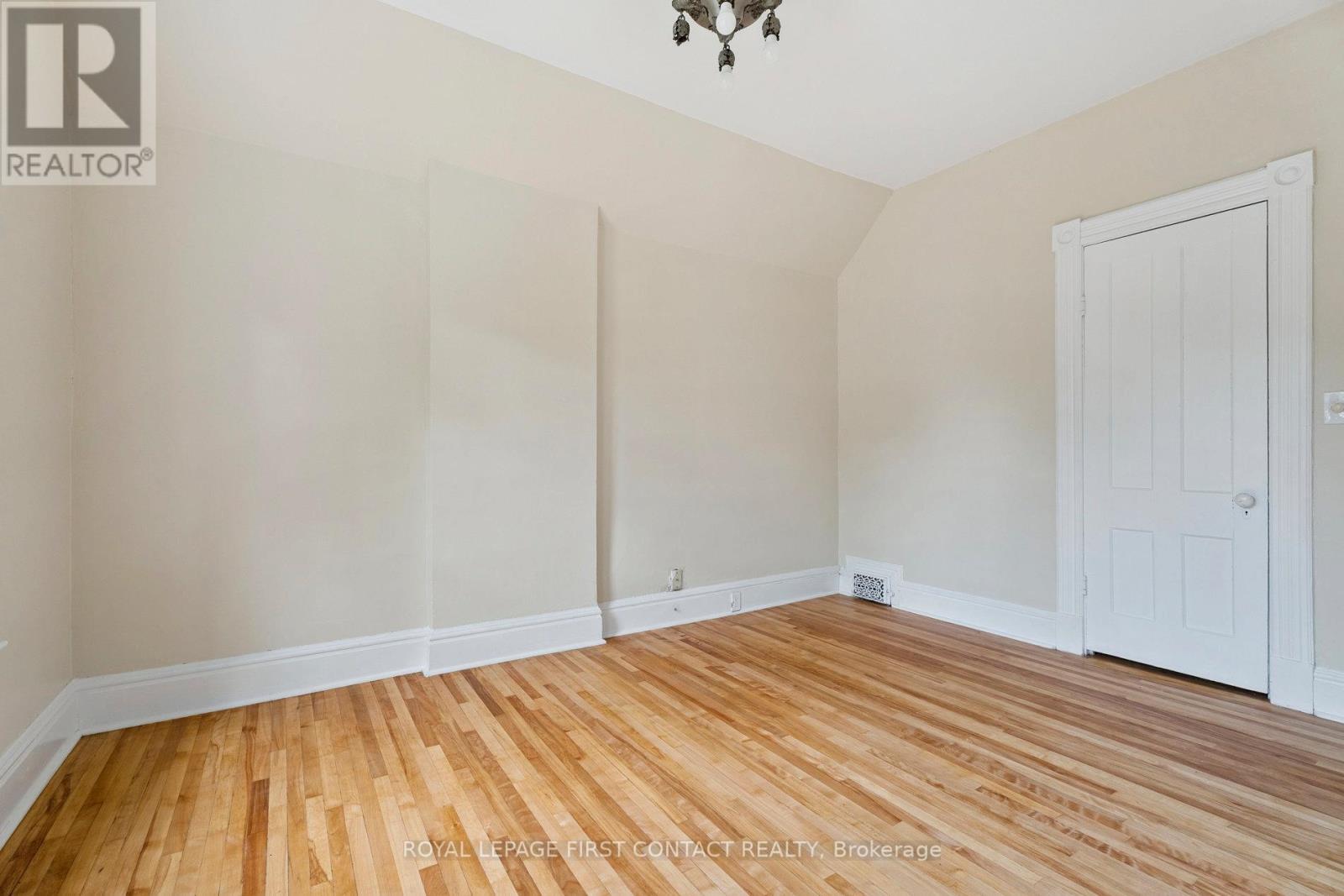 55 Burton Avenue, Barrie, Ontario  L4N 2R5 - Photo 21 - S12790616