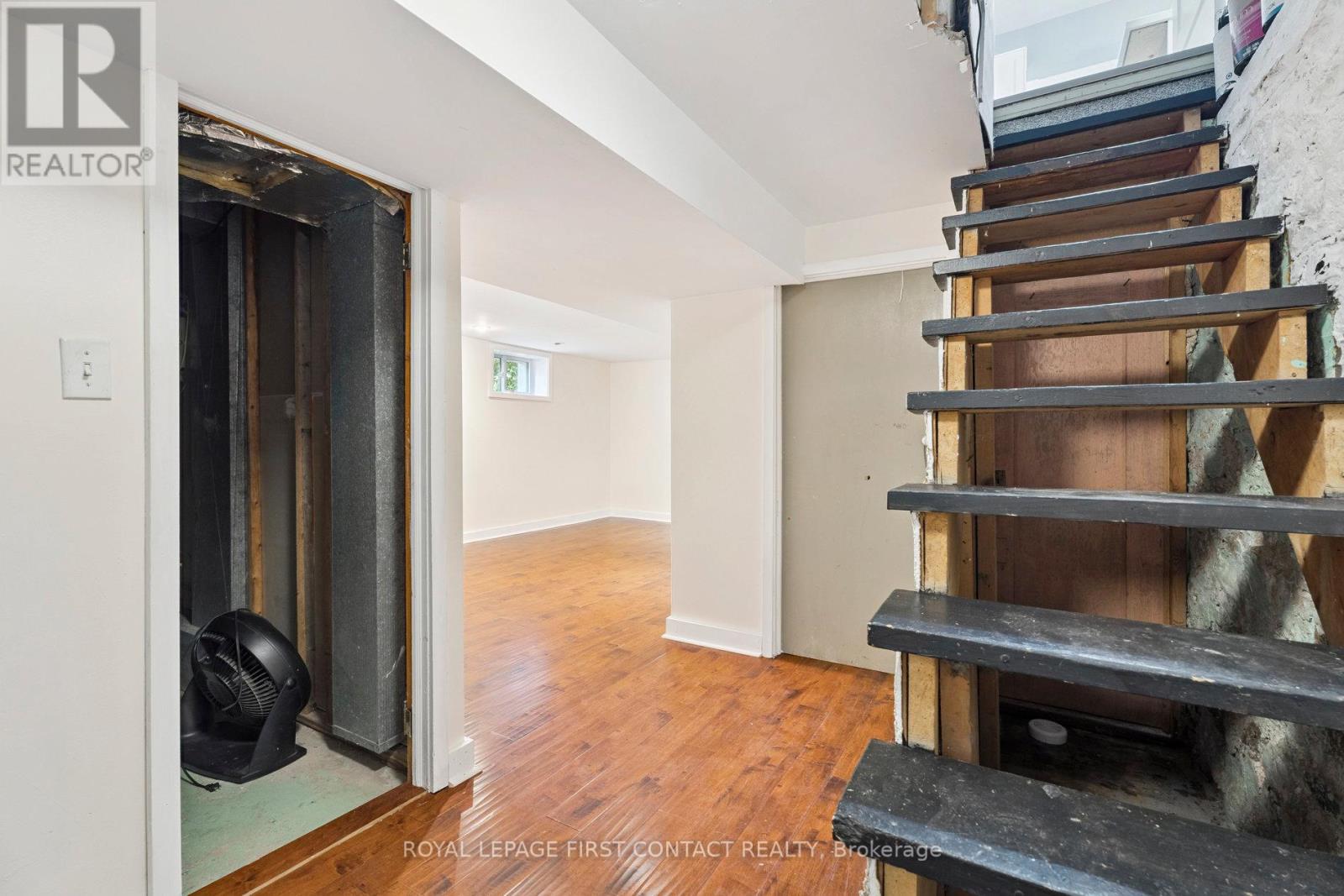 55 Burton Avenue, Barrie, Ontario  L4N 2R5 - Photo 29 - S12790616