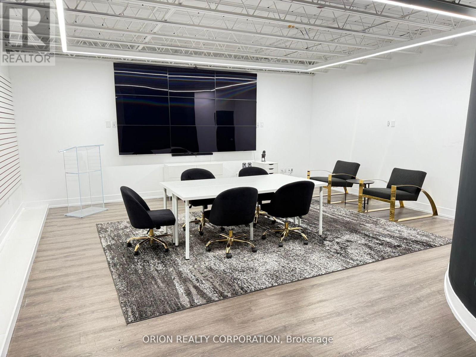 L3 - 1149 Lakeshore Road E, Mississauga, Ontario  L5E 1E8 - Photo 1 - W12790636