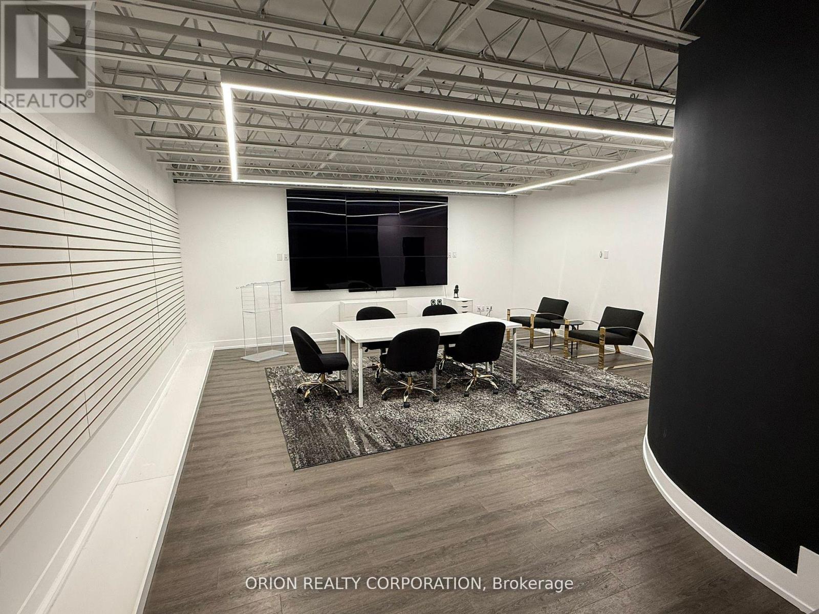 L3 - 1149 Lakeshore Road E, Mississauga, Ontario  L5E 1E8 - Photo 4 - W12790636