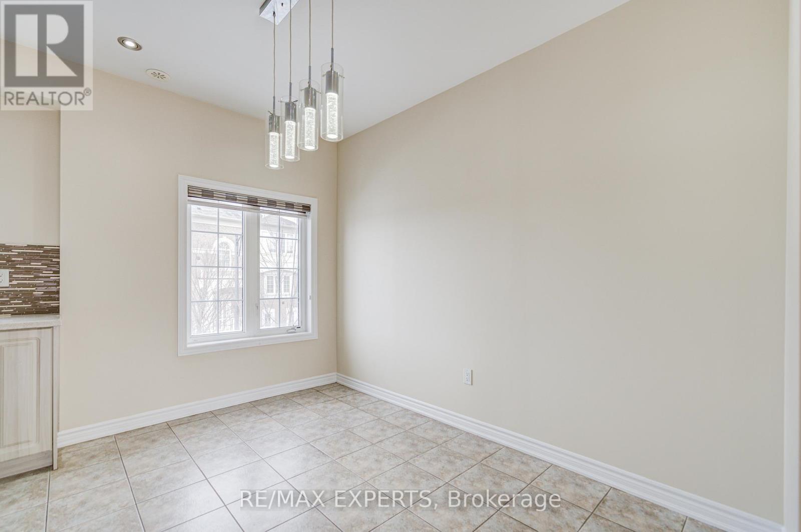 72 Aspen Hills Road, Brampton, Ontario  L6Y 0H7 - Photo 22 - W12790638