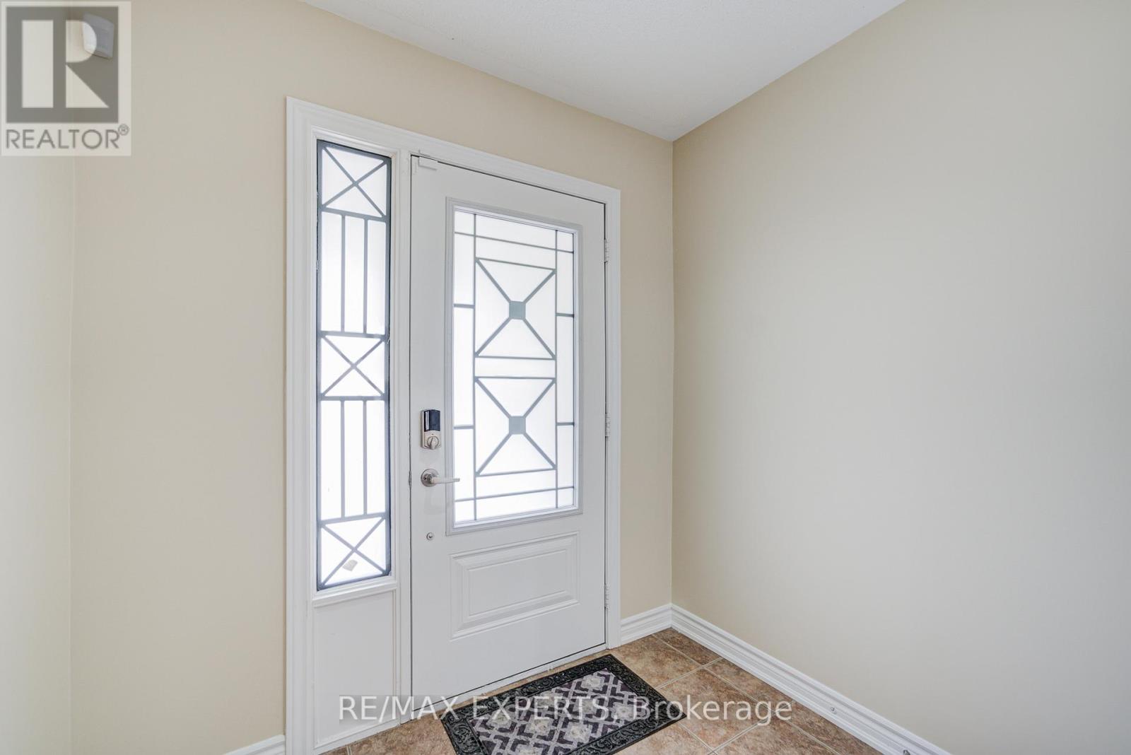 72 Aspen Hills Road, Brampton, Ontario  L6Y 0H7 - Photo 3 - W12790638