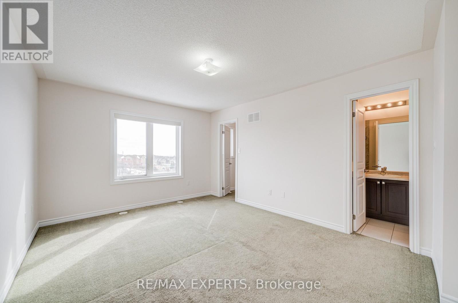 72 Aspen Hills Road, Brampton, Ontario  L6Y 0H7 - Photo 32 - W12790638