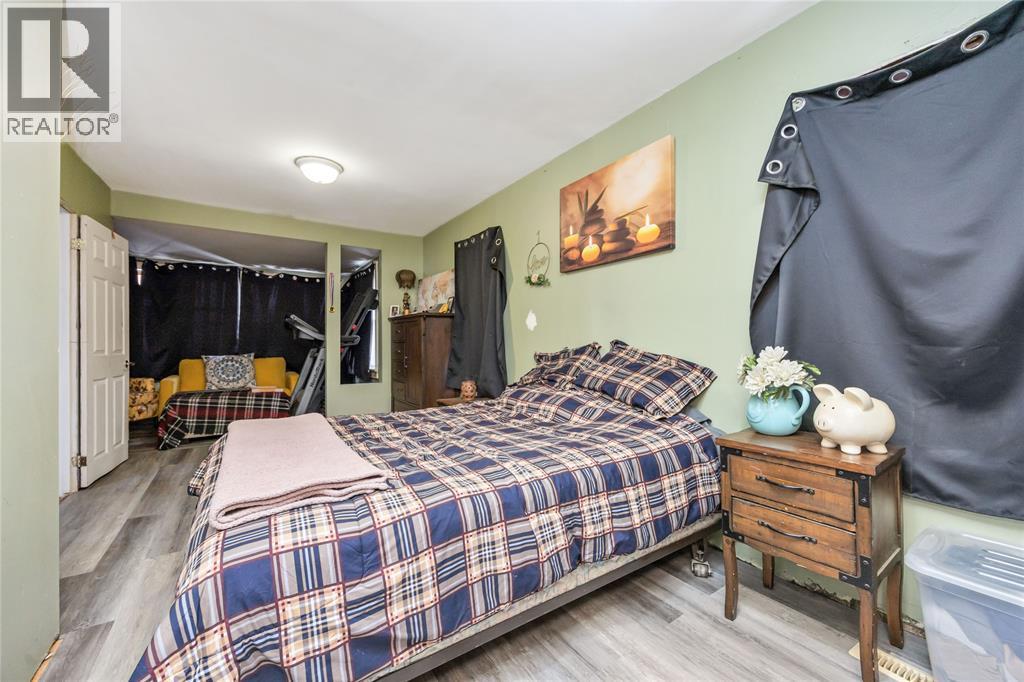 993 Murphy Road, Sarnia, Ontario  N7S 2Y3 - Photo 15 - 26003258