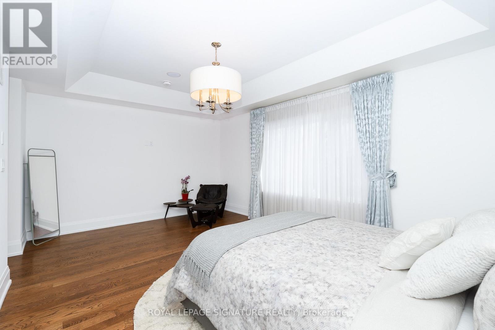 119b Hillside Avenue, Toronto, Ontario  M8V 1T3 - Photo 21 - W12740934