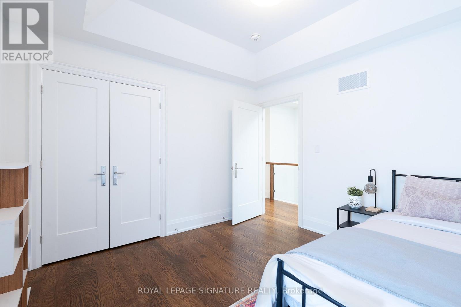 119b Hillside Avenue, Toronto, Ontario  M8V 1T3 - Photo 31 - W12740934