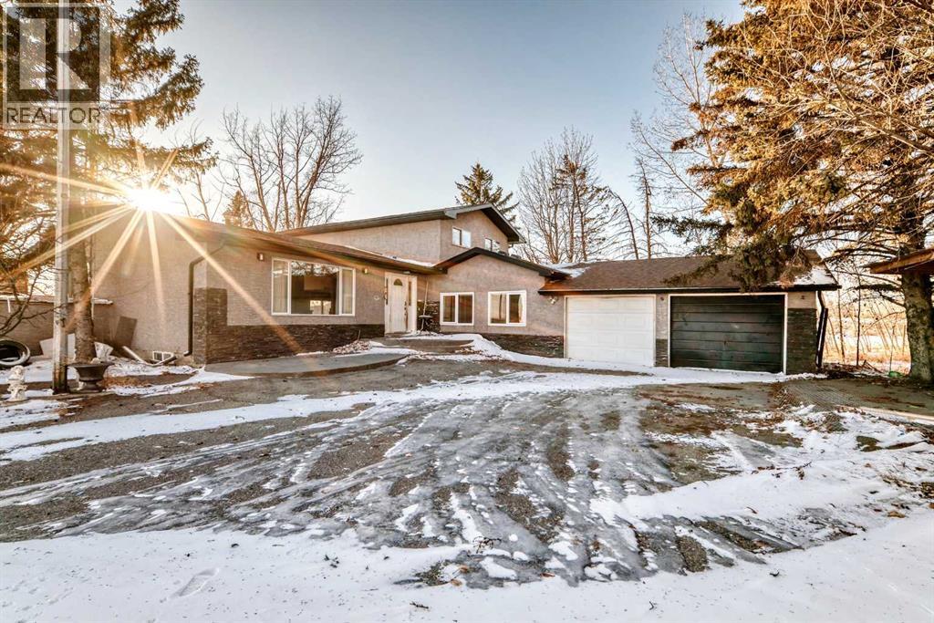 284211 Township Road 252, Rural Rocky View County, Alberta  T1Z 0M7 - Photo 2 - A2275897