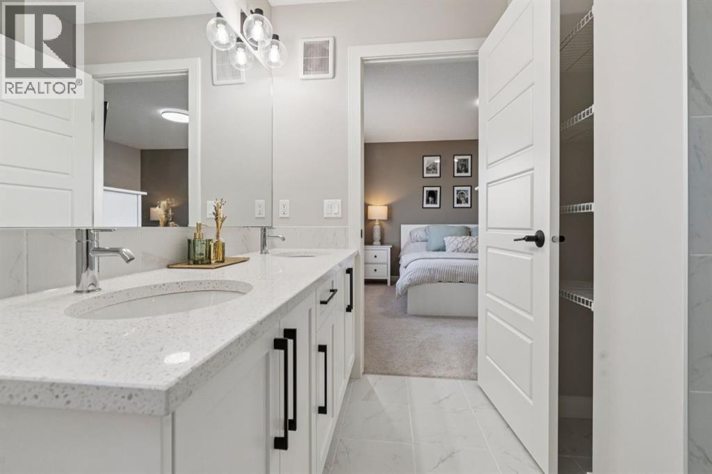 512 River Avenue, Cochrane, Alberta  T4C 3B8 - Photo 17 - A2286198