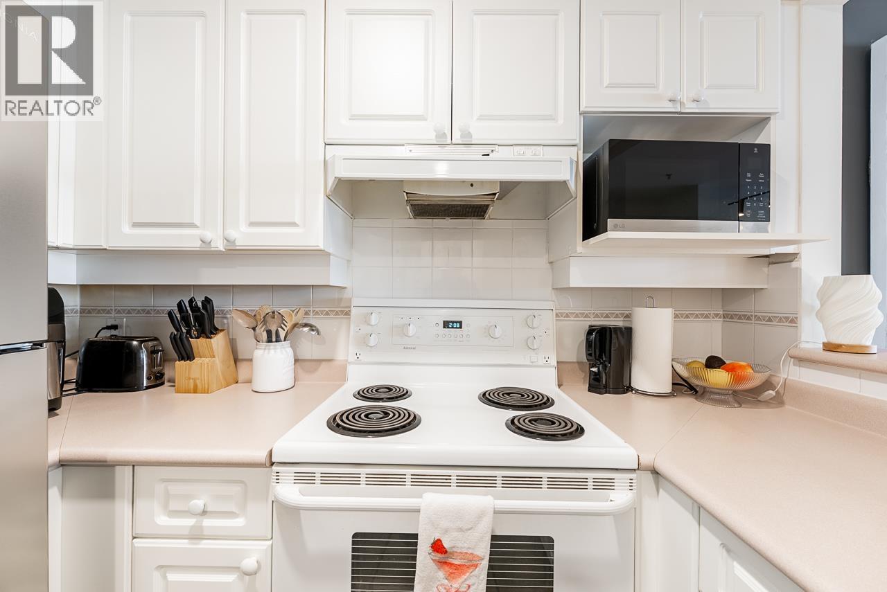 203 2140 W 12th Street, Vancouver, British Columbia  V6K 2N2 - Photo 10 - R3090067