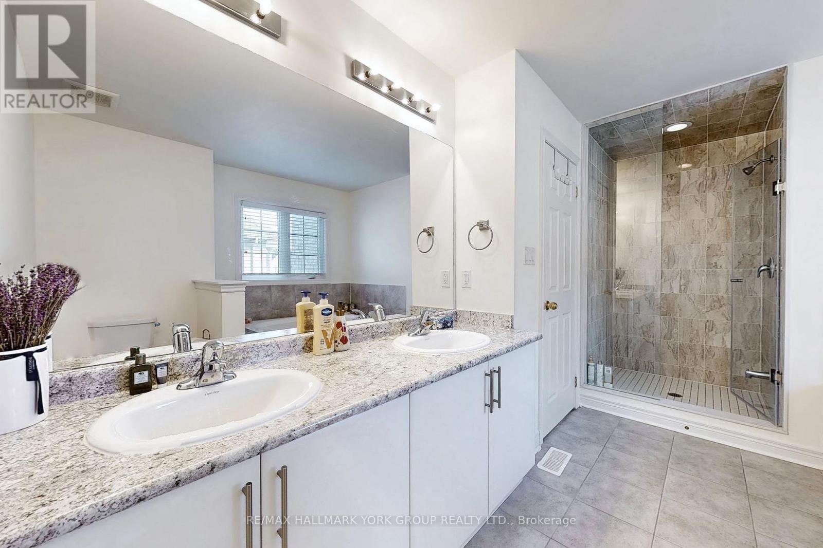 90 Braebrook Drive, Whitby, Ontario  L1R 0M9 - Photo 17 - E12790658