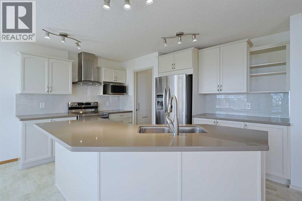 256 Hampstead Road Nw, Calgary, Alberta  T3A 6G6 - Photo 10 - A2284913