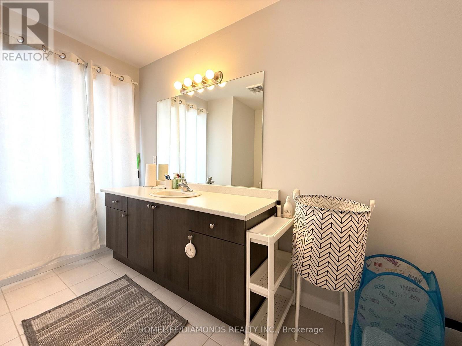 4841 Pettit Avenue, Niagara Falls, Ontario  L2E 0B7 - Photo 12 - X12790650