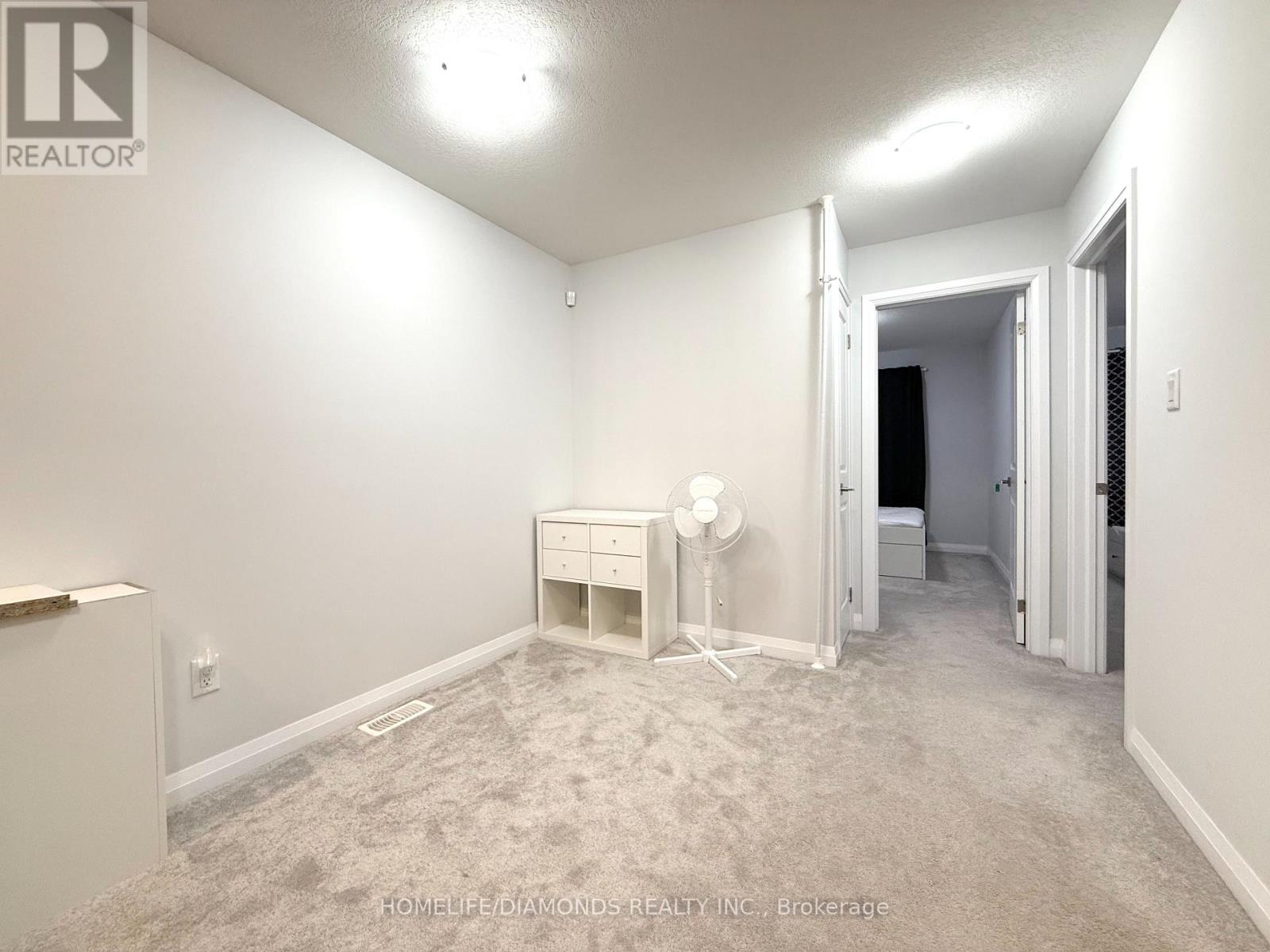 4841 Pettit Avenue, Niagara Falls, Ontario  L2E 0B7 - Photo 10 - X12790650