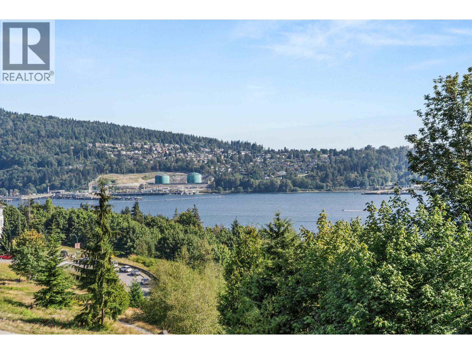 501 560 RAVEN WOODS DRIVE, North Vancouver, British Columbia