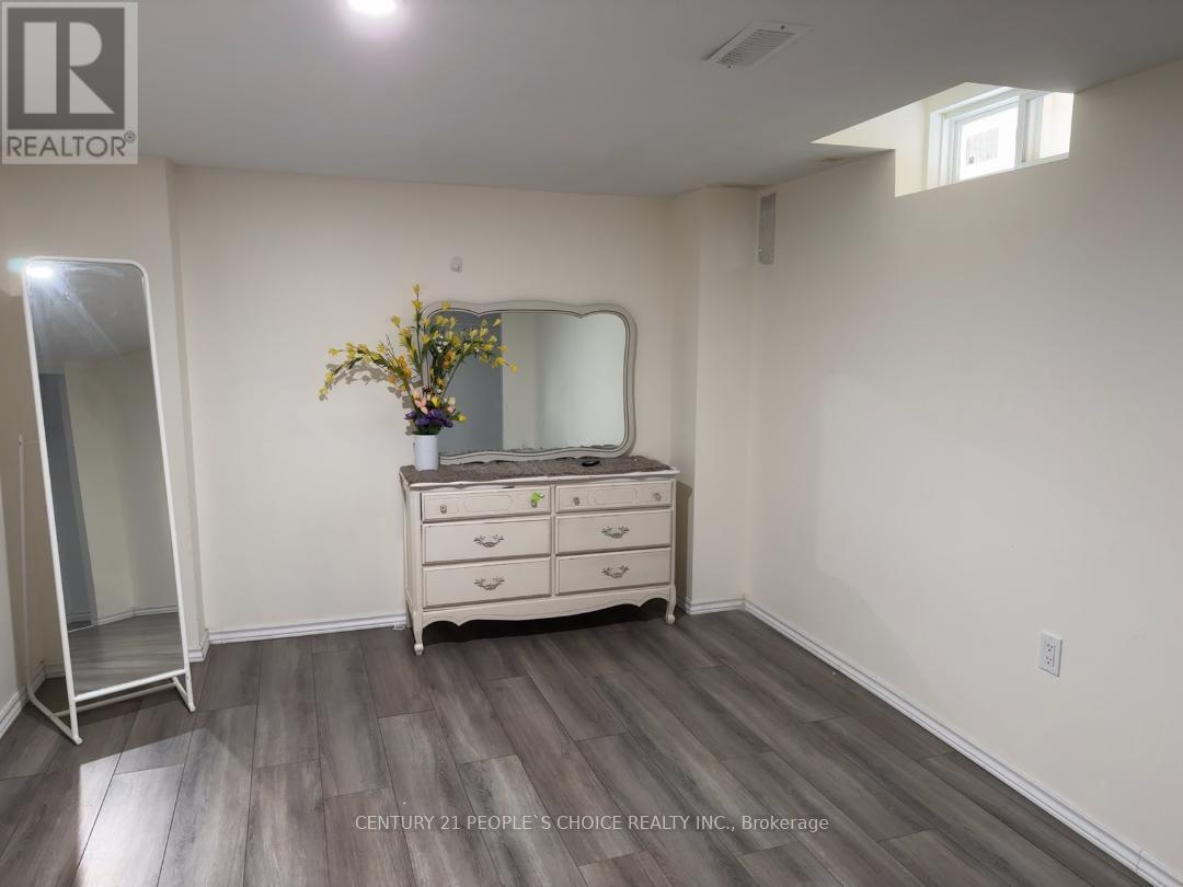 Bsmt - 118 Blackwell Crescent, Bradford West Gwillimbury, Ontario  L3Z 4L4 - Photo 6 - N12790698