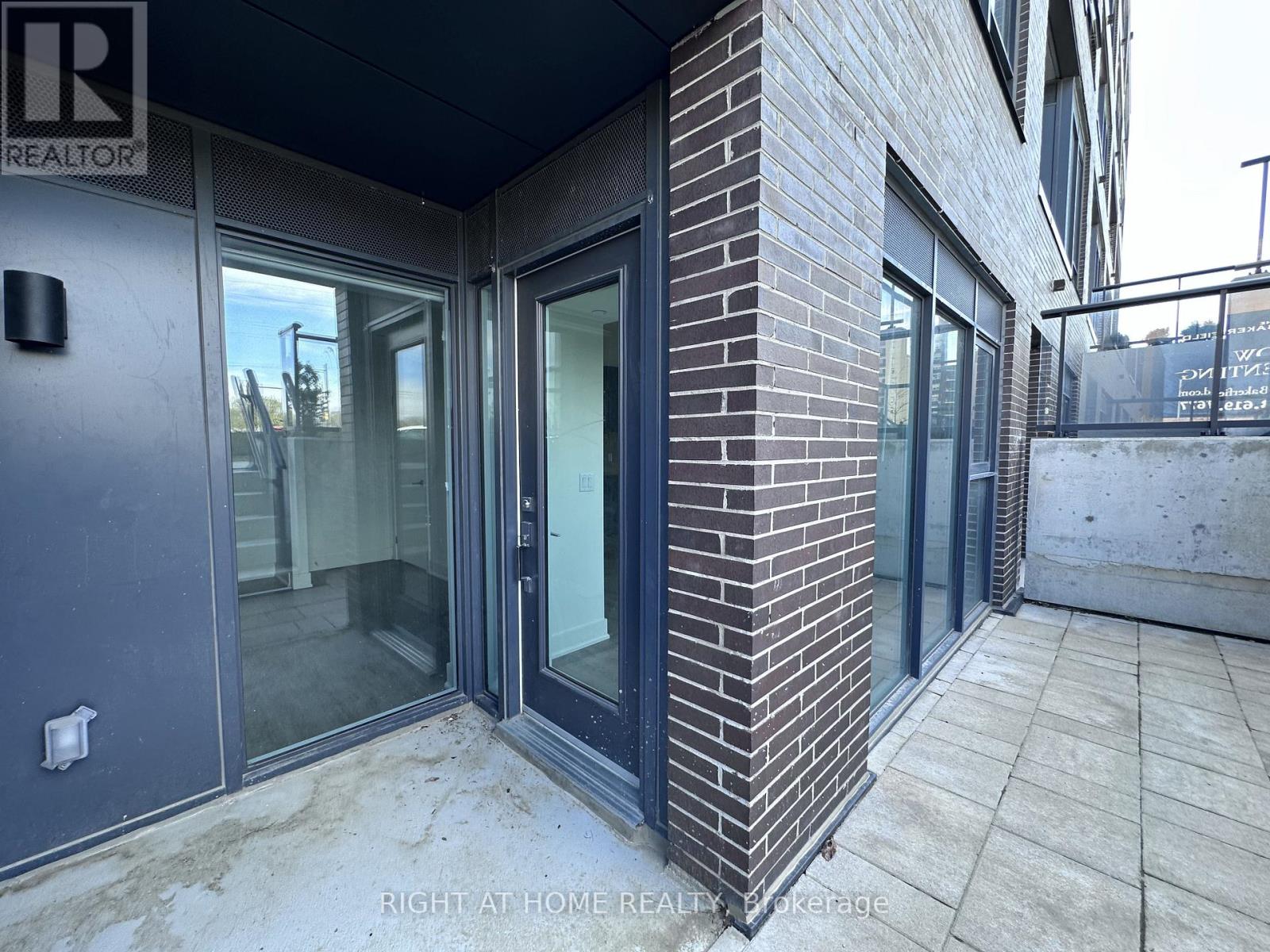 015 - 185 Deerfield Road, Newmarket, Ontario  L3Y 0G7 - Photo 1 - N12790708