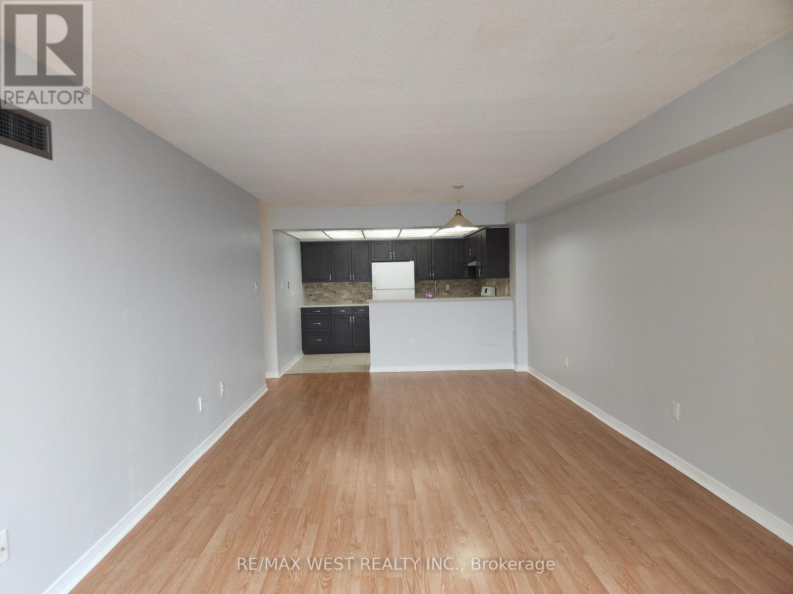 513 - 309 Major Mackenzie Drive E, Richmond Hill, Ontario  L4C 9V5 - Photo 8 - N12790710